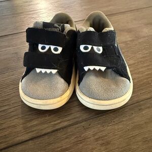 Kids Monster Face Black and Gray Shoes puma size 5